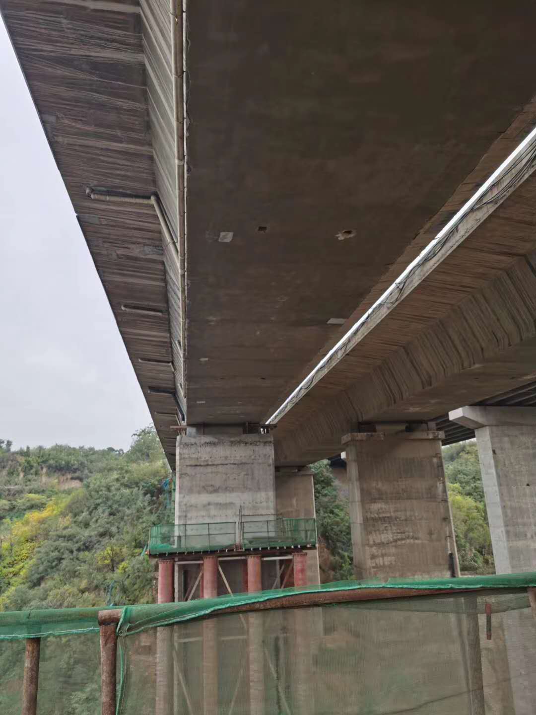 宁夏桥梁加固前制定可行设计方案图并用对施工方法